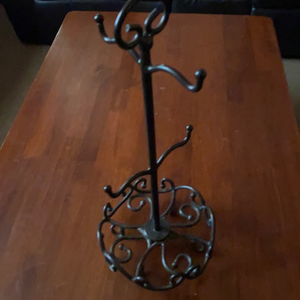 Mug holder